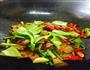 蒜苔炒腊肉的做法图解7
