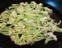 五花肉煸菜花的做法图解7