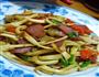 杏鲍菇炒腊肉的做法图解2