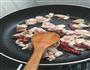芹菜炒肉的做法图解3