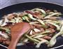 芹菜炒肉的做法图解5
