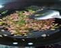 腌菜炒肉的做法图解5