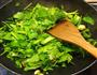 西芹香干炒肉的做法图解6