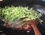 炒肉拉皮的做法图解7