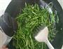 茼蒿炒肉丝的做法图解6