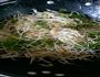 青椒炒绿豆芽的做法图解4