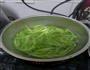 肉丝芹菜的做法图解2