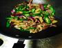 微辣蒜蓉茄子烧肉的做法图解6