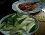 大葱炒腊肠的做法图解1