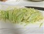 日式油渍金枪鱼炒卷心菜的做法图解2