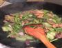 芹菜肉炒粉条的做法图解4