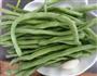 香菇豆角炒鸡腿肉的做法图解1