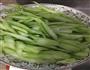 芹菜炒牛肉的做法图解2