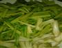 芹菜炒肉丝的做法图解1