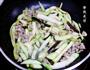 沙茶肉末茄条的做法图解5