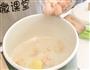 宝辅食微课堂  黄瓜虾丸汤的做法图解11