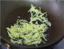 蒜苔姜爆鸭丝的做法图解3