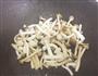 蟹味菇炒芽菜的做法图解4