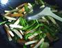 青椒干子肉丝的做法图解2