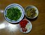 榨菜炒通菜梗的做法图解2
